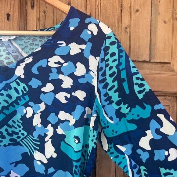 Escapada Living Small Blue Fish Printed 3/4 Sleeve Blouse - Picture 2 of 7